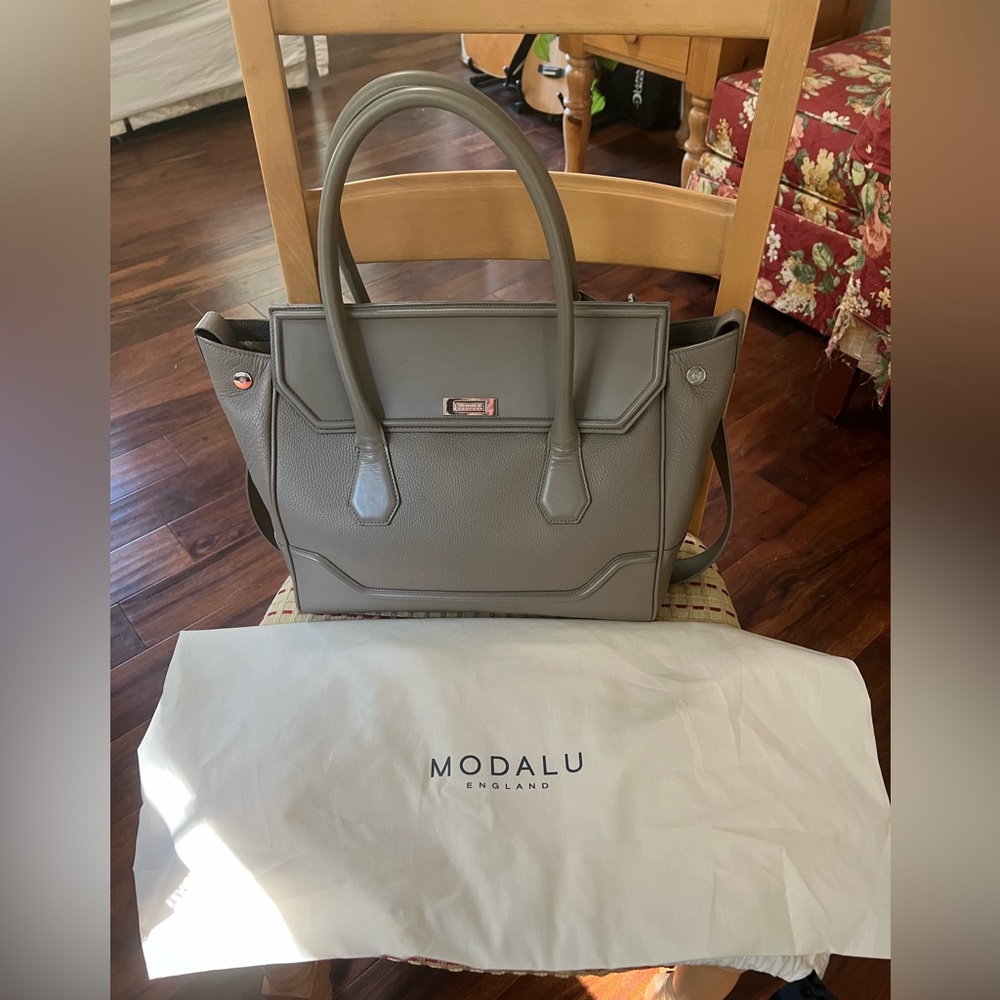 Modalu Handbag - Picture 2 of 6
